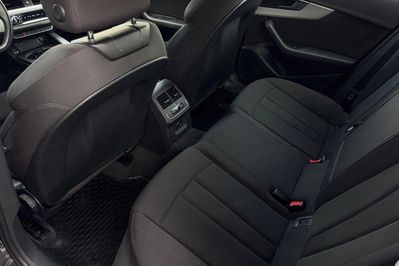 Audi A4 35 TFSI S Line