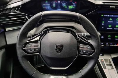 Peugeot 308 GT e-DCS 1.2 mHEV