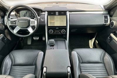 Land Rover Discovery V 2.0 P300 R-Dynamic SE