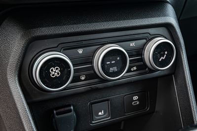 Dacia Jogger Extreme 7-miejsc 1.6 Full Hybrid