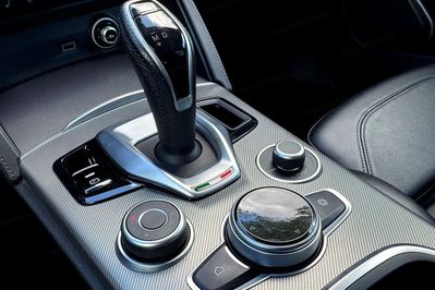 Alfa Romeo Stelvio Turbo Veloce Q4
