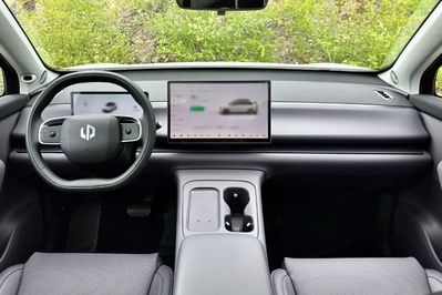 Leapmotor C10 Design 1.5 Hybrid