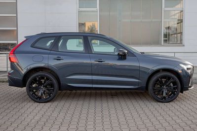 Volvo XC60 B5 AWD Ultra Black Edition