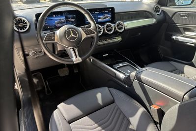 Mercedes GLB 200