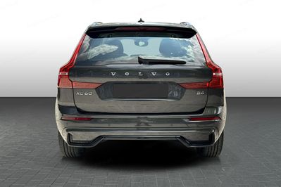 Volvo XC60 B4 B Plus Dark