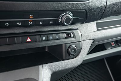 Peugeot Traveller Long L2H1 Business