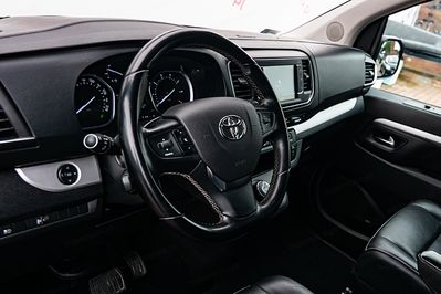 Toyota Proace Verso Long L2H1 AT