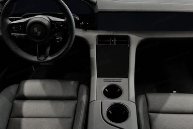 Porsche Taycan 4S Sport Turismo Black Edition