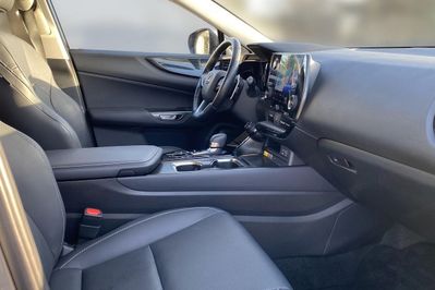 Lexus NX 350h Business AWD