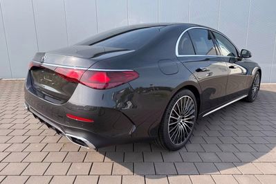 Mercedes Klasa E 220 d  4-Matic AMG