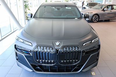 BMW Seria 7 740d xDrive M Sport