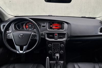 Volvo V40 D3 Drive-E Momentum aut