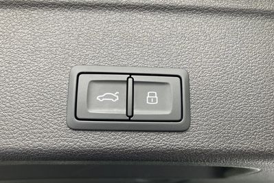 Audi A4 40 TDI mHEV Quattro S Line S tronic