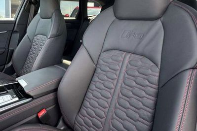 Audi A6 RS6 TFSI quattro Performance Avant