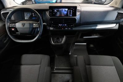 Peugeot Expert XL L2H1 AET8 Zabudowa Brygadowa