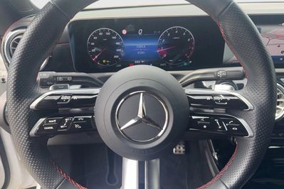 Mercedes CLA Shooting Brake 180 AMG Line