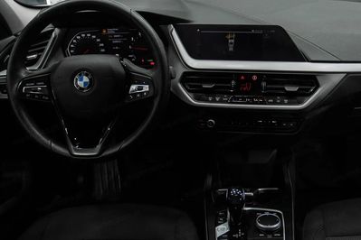 BMW Seria 1 118i Advantage