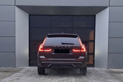 Volvo XC60 B5 AWD Plus Dark