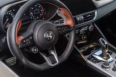 Alfa Romeo Giulia Intensa Q4