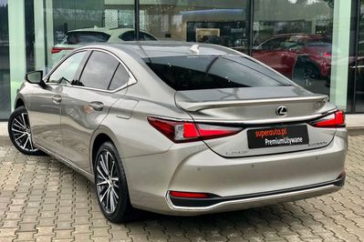 Lexus ES 300h Business Edition