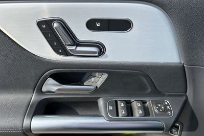 Mercedes CLA 220 4-Matic AMG Line