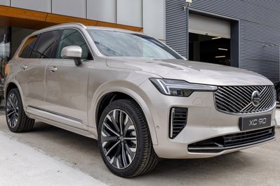 Volvo XC90 B5 B AWD Ultra Bright 7os