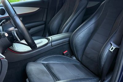 Mercedes Klasa E 220 d 4-Matic AMG Line