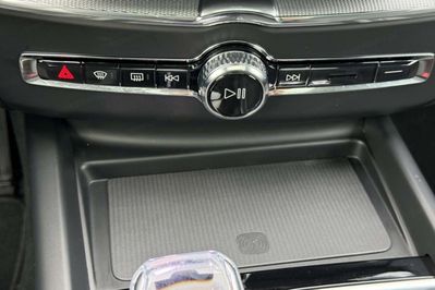 Volvo XC60 B5 AWD Plus Black Edition