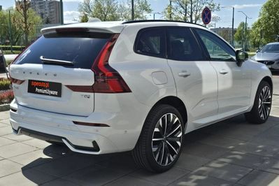 Volvo XC60 T8 Plug-In Hybrid AWD Ultra Dark