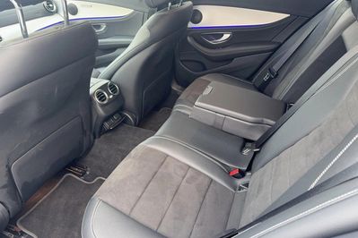 Mercedes E Klasa 220 d 4MATIC AMG Line