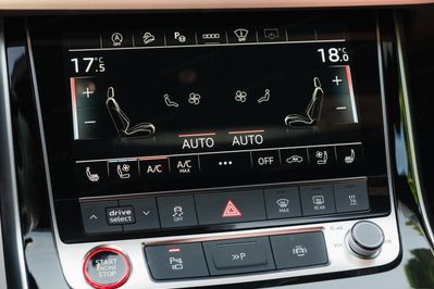 Audi Q8 SQ8 TFSI Quattro Tiptronic