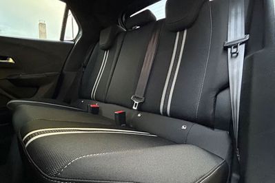 Opel Corsa Yes  1.2 T mHEV eDCT