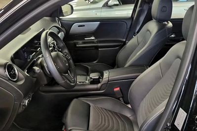 Mercedes GLB 200 7G-DCT