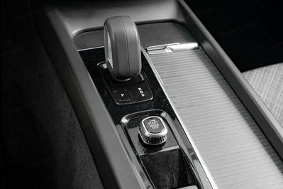 Volvo V60 B4 B Momentum Pro