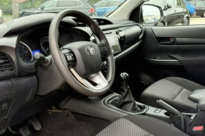 Toyota HiLux Double Cab DLX 4x4