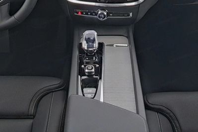 Volvo V60 B4 B Ultra Dark