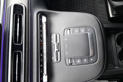 Mercedes V Klasa 300 d 4-Matic 9G-Tronic Avantgarde (długi)