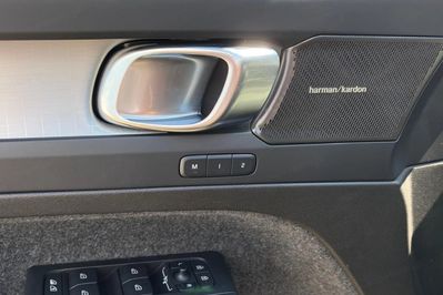Volvo XC40 B3 Plus Dark
