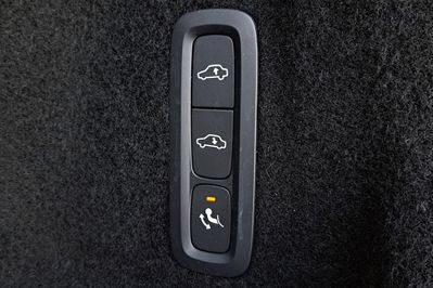 Volvo XC60 T6 Plug-In Hybrid AWD Plus Bright