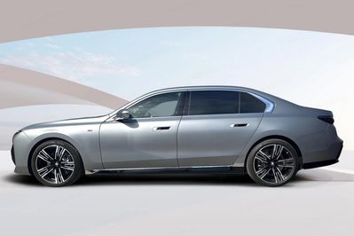 BMW i7 105.7kWh xDrive60