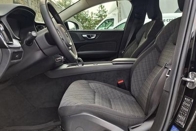 Volvo V60 B3 B Essential