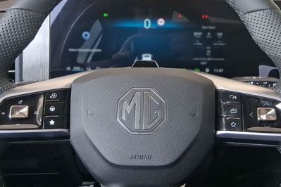 MG S9 Exclusive 1.5 Plug-In