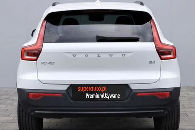 Volvo XC40 B4 B Plus Dark