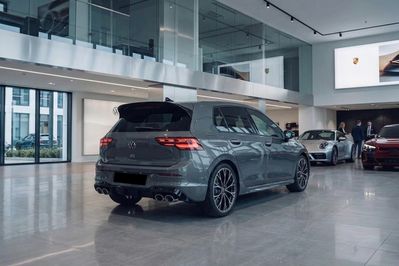 Volkswagen Golf R  2.0 TSI 4MOTION DSG