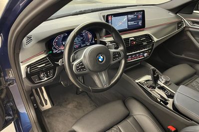 BMW Seria 5 530d xDrive mHEV aut