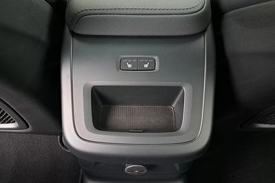 Volvo XC60 T8 Plug-In Hybrid AWD Ultra Black Edition aut