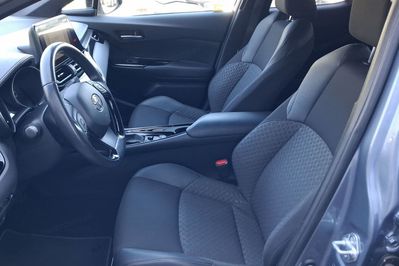 Toyota C-HR 1.8 Hybrid Style