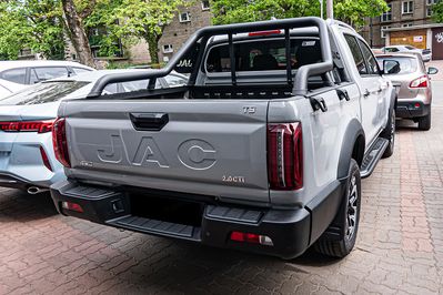 Jac T9 8AT 4x4