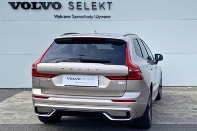Volvo XC60 T8 Plug-In Hybrid AWD Ultra Dark aut