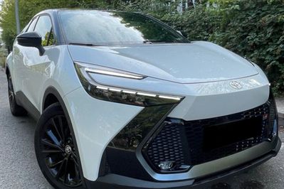 Toyota C-HR GR Sport 1.8 Hybrid Dynamic Force